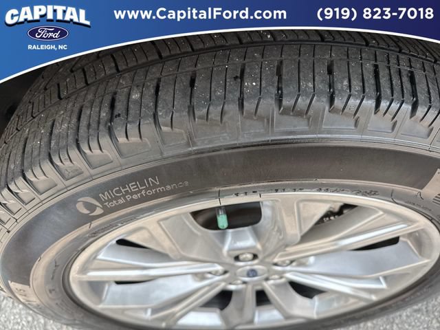 Certified 2023 Ford Explorer XLT w/ Equipment Group 202A AWD/4WD image 14