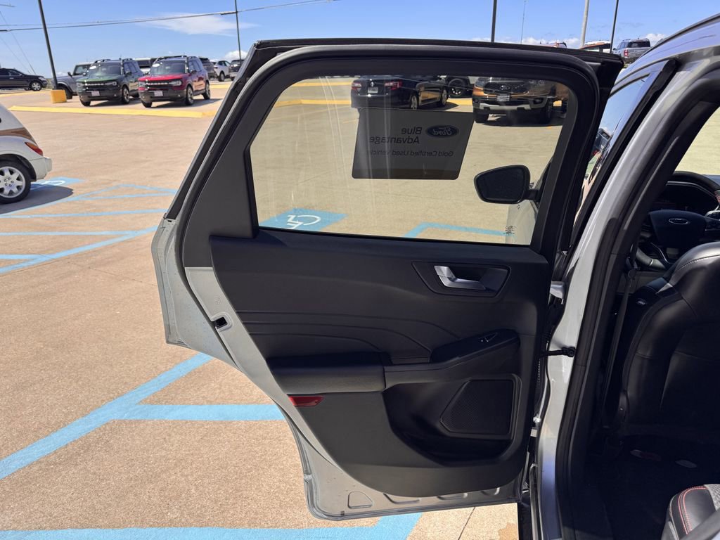 Certified 2023 Ford Escape ST-Line image 28