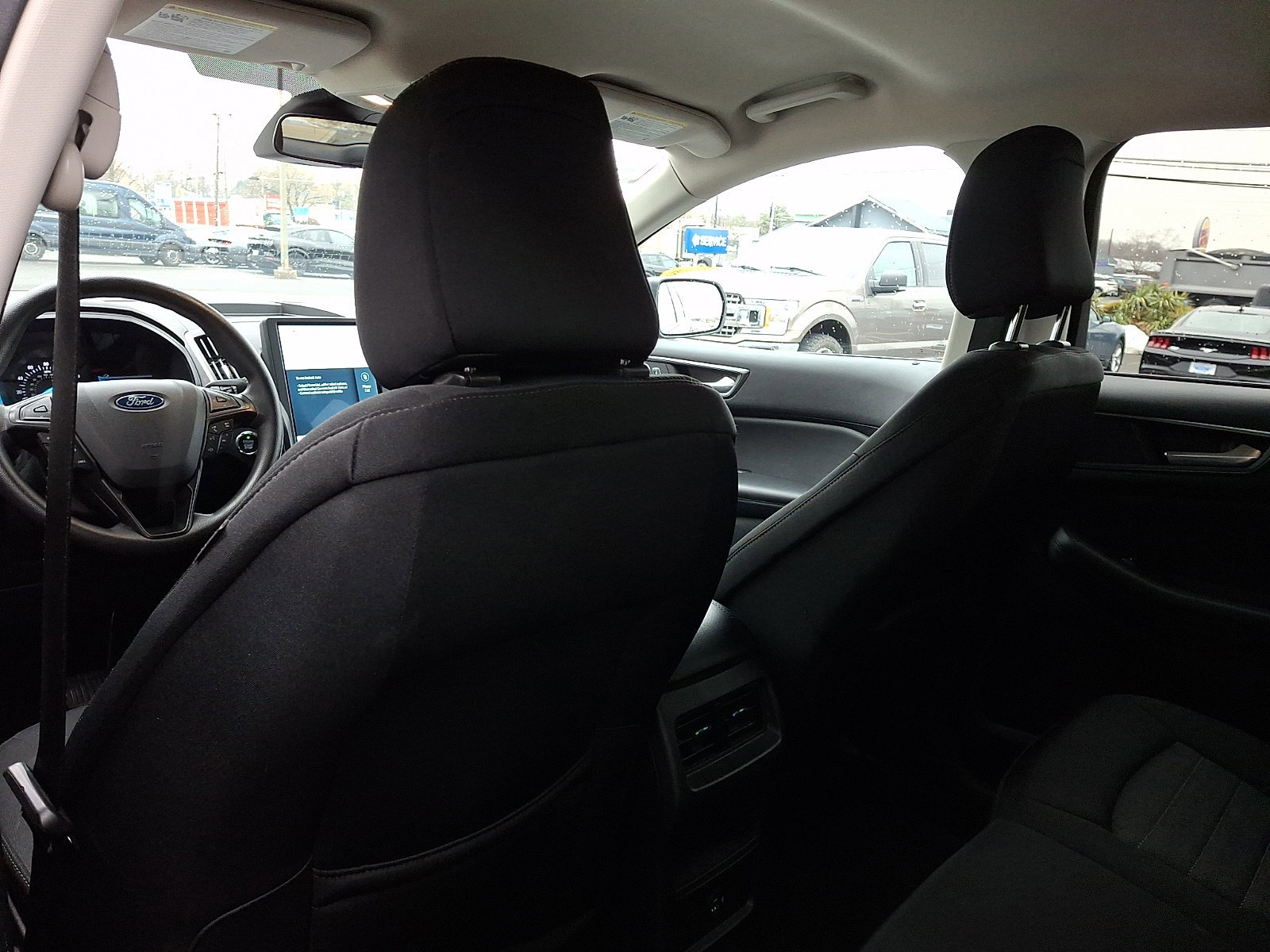 Certified 2022 Ford Edge SE image 12