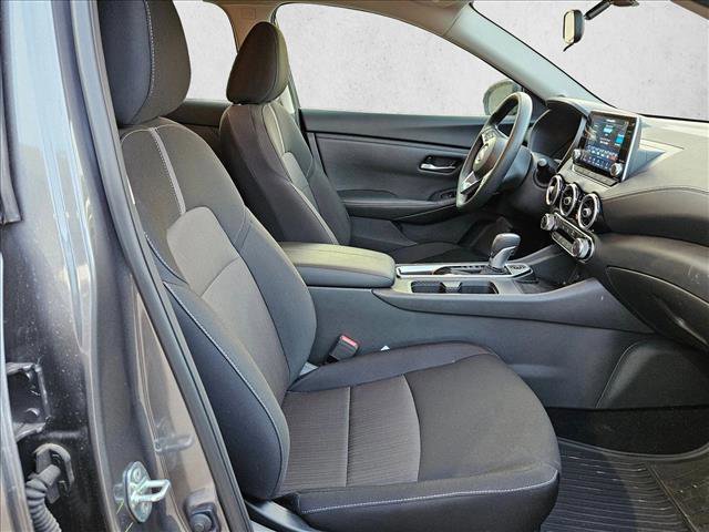 Used 2025 Nissan Sentra SV image 16
