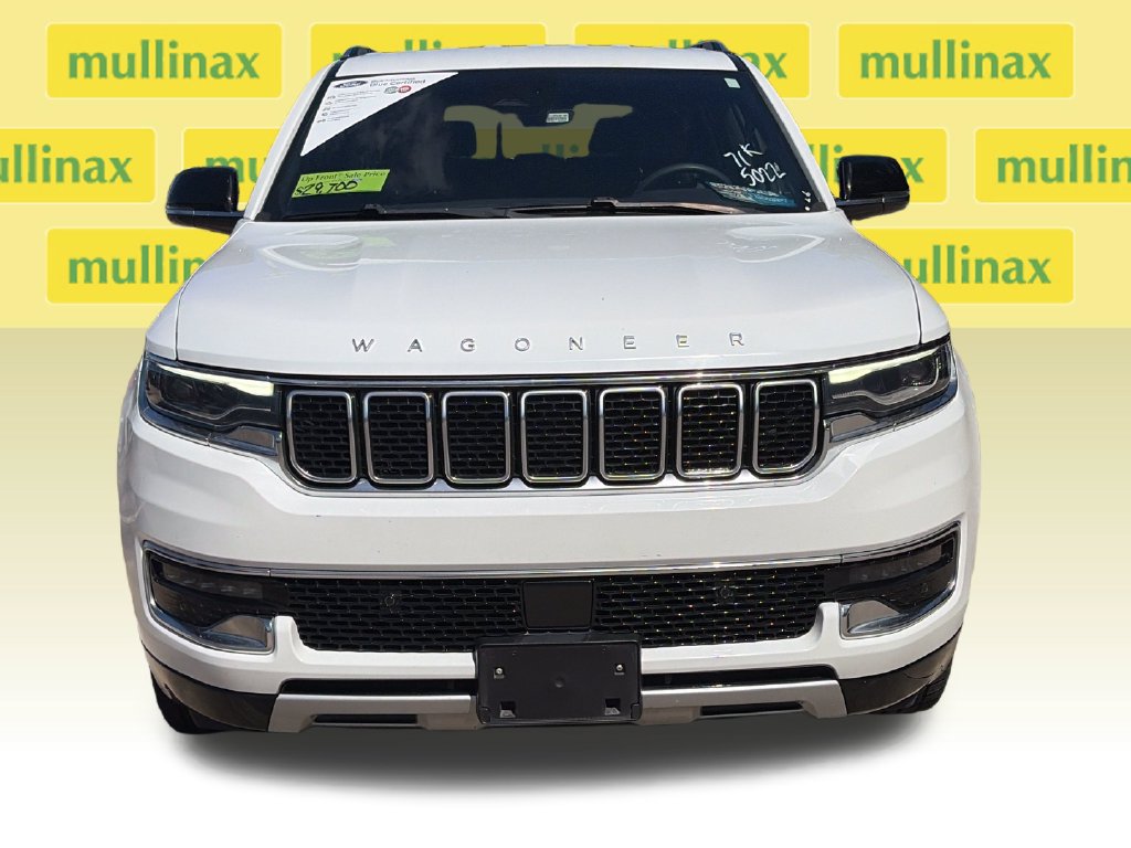 Used 2024 Jeep Wagoneer L Series II RWD image 16