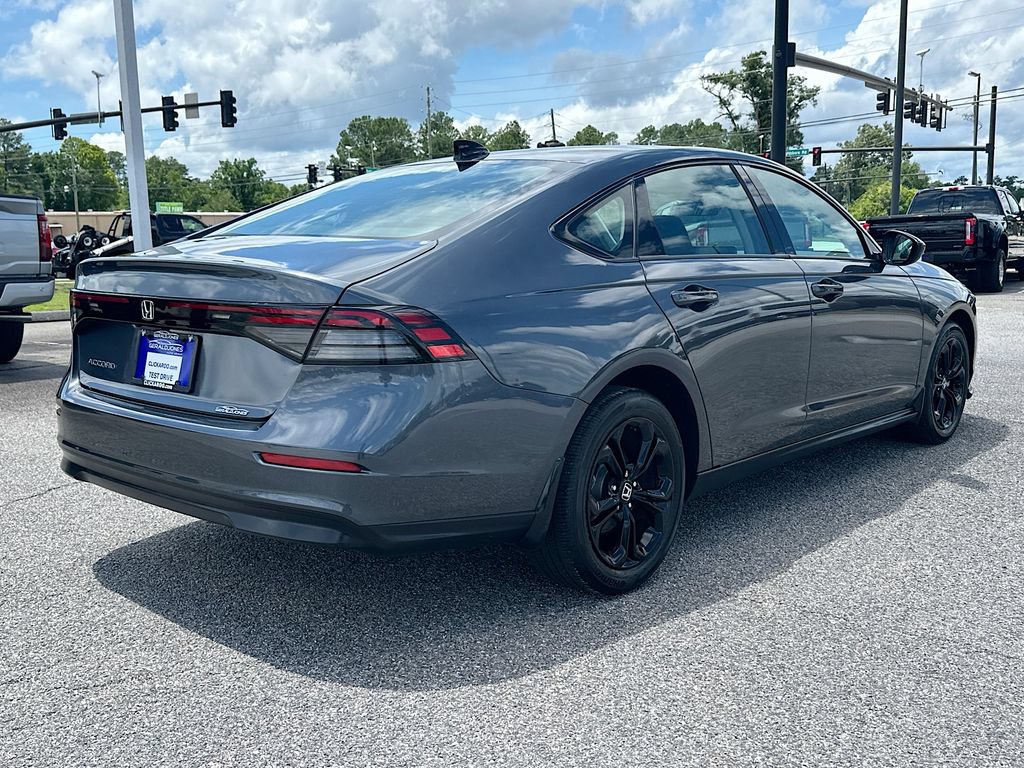 Used 2025 Honda Accord SE image 7