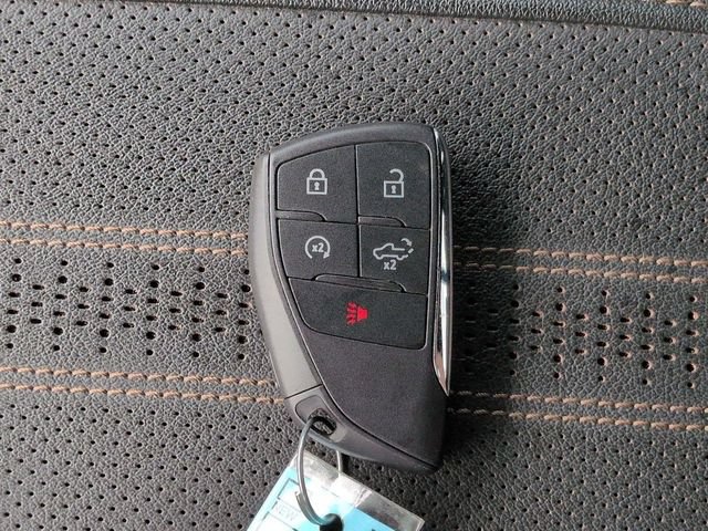 Used 2024 Chevrolet Silverado 1500 High Country w/ Midnight Edition AWD/4WD image 32