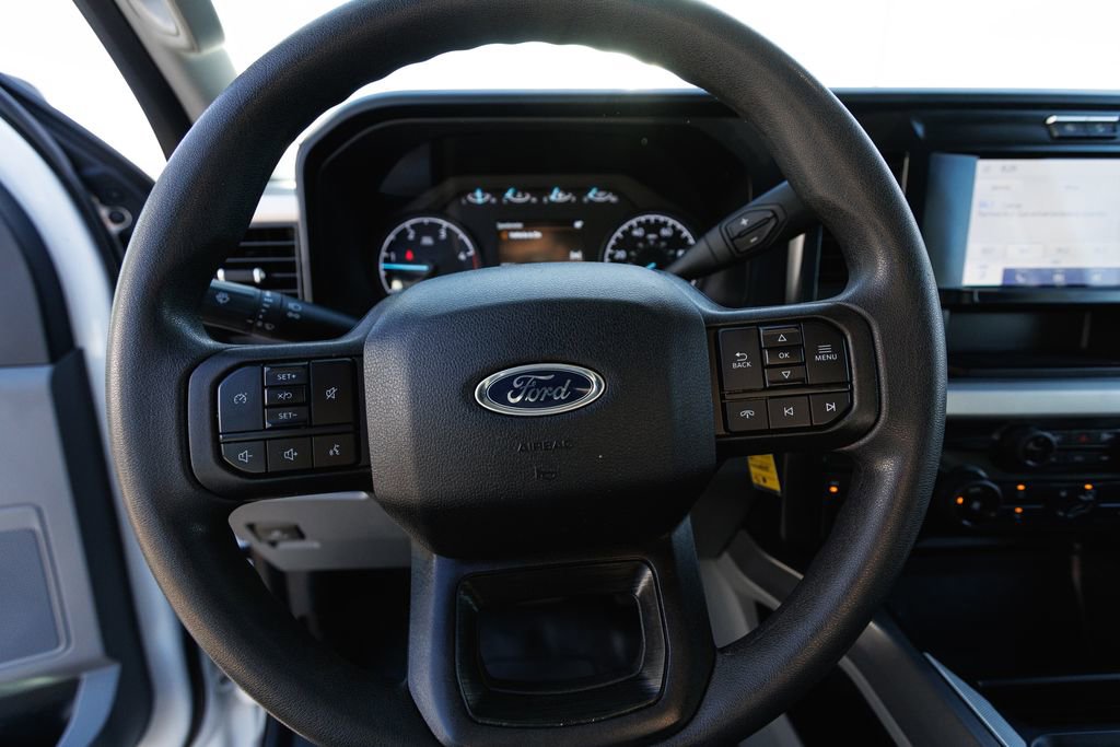 Certified 2025 Ford F450 XLT w/ 360-Degree Camera Package image 39