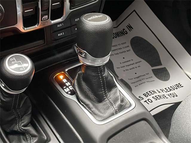 Used 2025 Jeep Gladiator Sport image 30