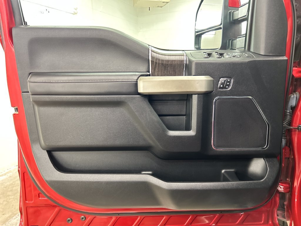 Certified 2021 Ford F250 Lariat w/ Lariat Value Package AWD/4WD image 17