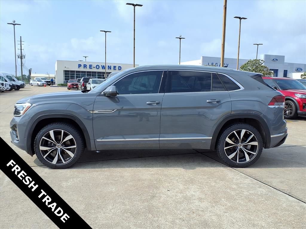 Used 2024 Volkswagen Atlas Cross Sport SEL Premium R-Line AWD/4WD image 3