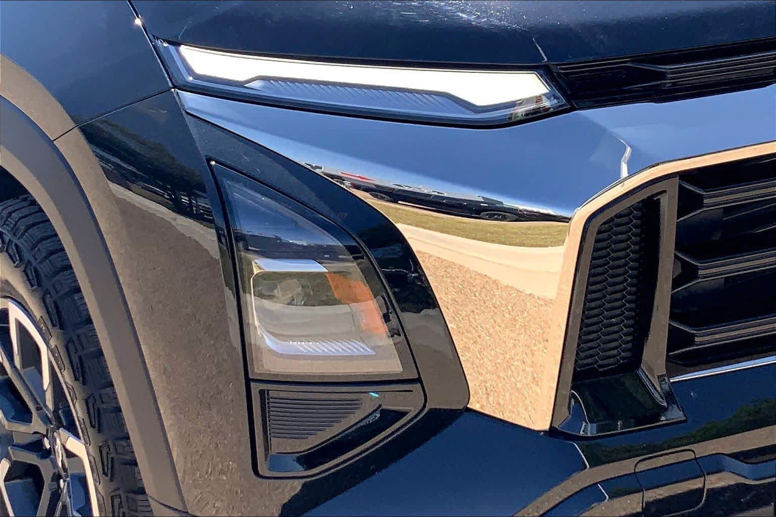 Used 2025 Chevrolet Equinox ACTIV FWD image 28