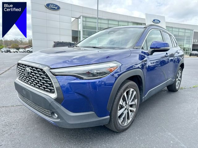 Used 2023 Toyota Corolla Cross XLE AWD/4WD image 1