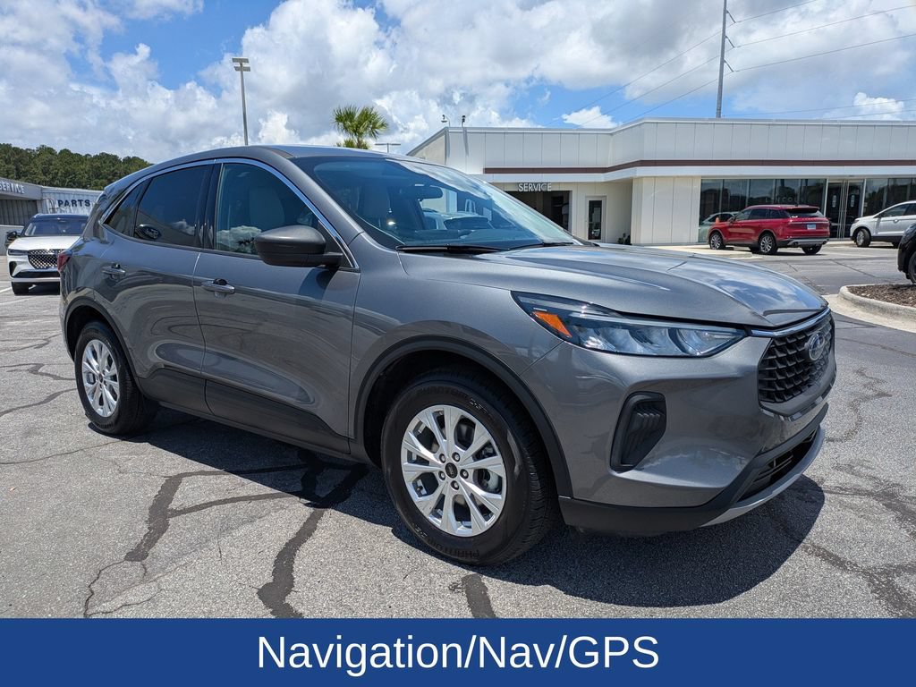 Certified 2024 Ford Escape Active w/ Tech Pack #1 FWD image 2