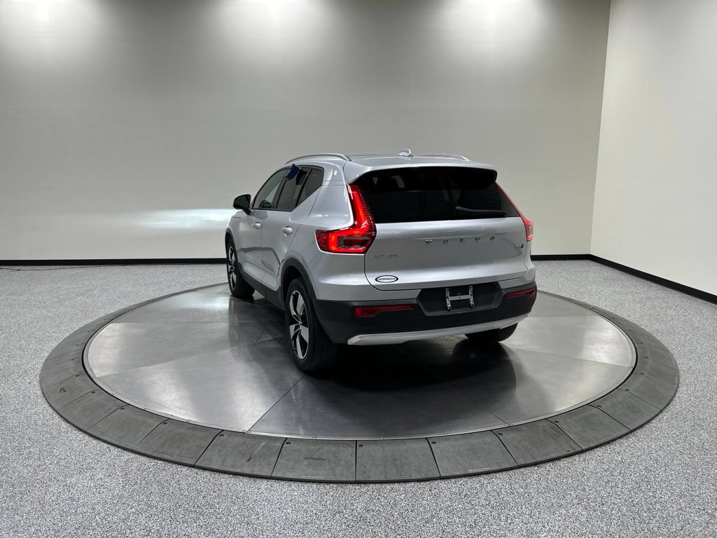 Used 2019 Volvo XC40 T5 Momentum AWD/4WD image 9