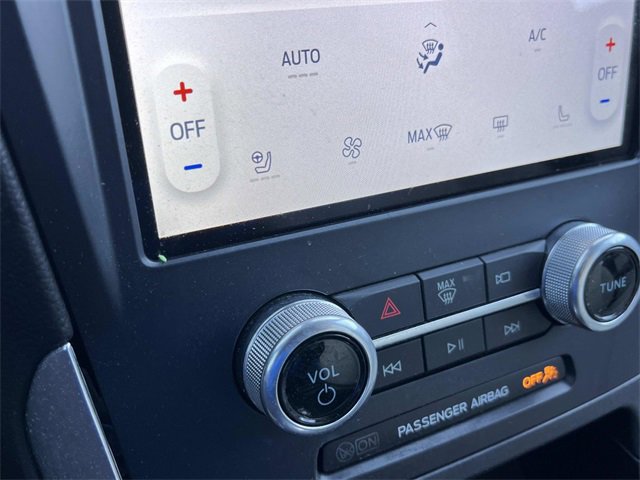 Certified 2023 Ford Edge Titanium w/ Class II Trailer Tow Package image 36