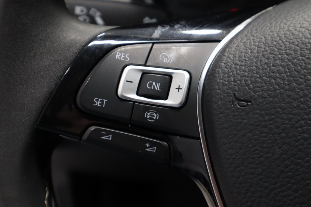 Used 2021 Volkswagen Jetta SE w/ SE Cold Weather Package image 27