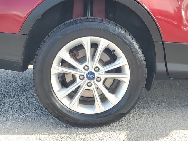 Certified 2017 Ford Escape SE image 6