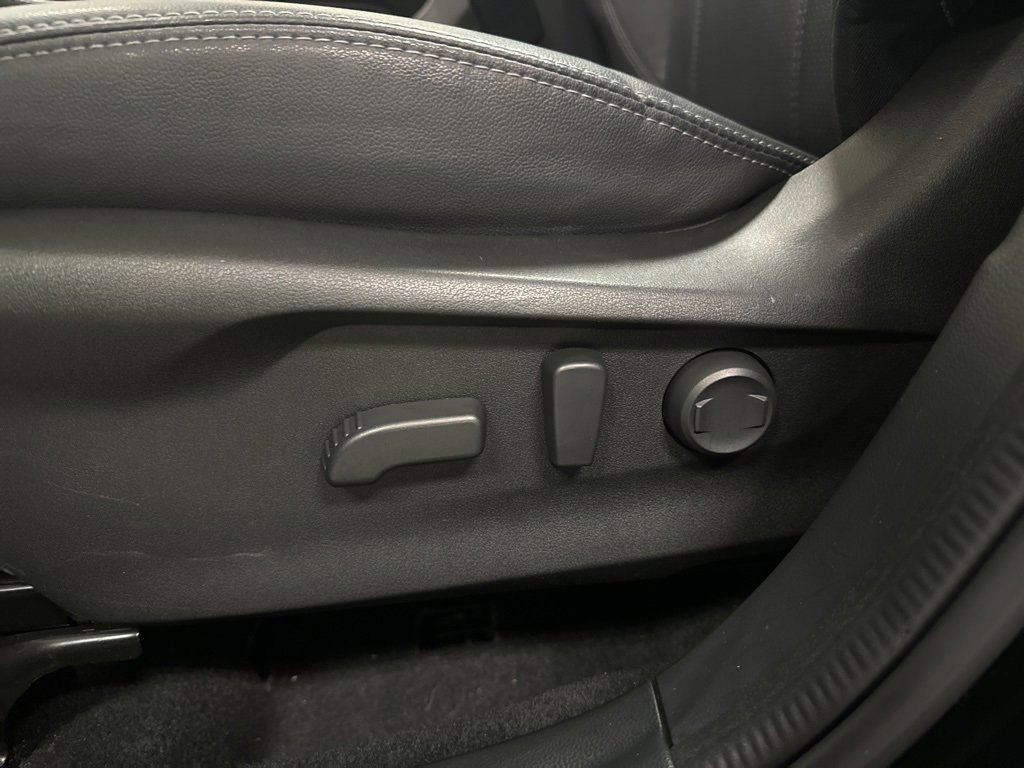 Used 2021 Subaru Forester Touring image 32