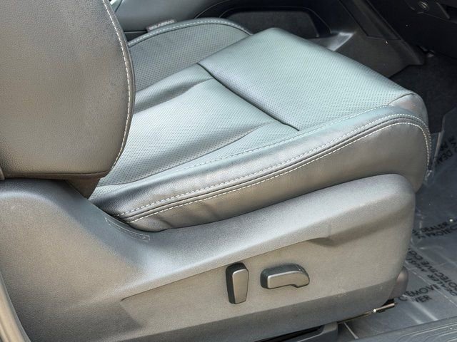 Used 2025 Subaru Outback Touring AWD/4WD image 35