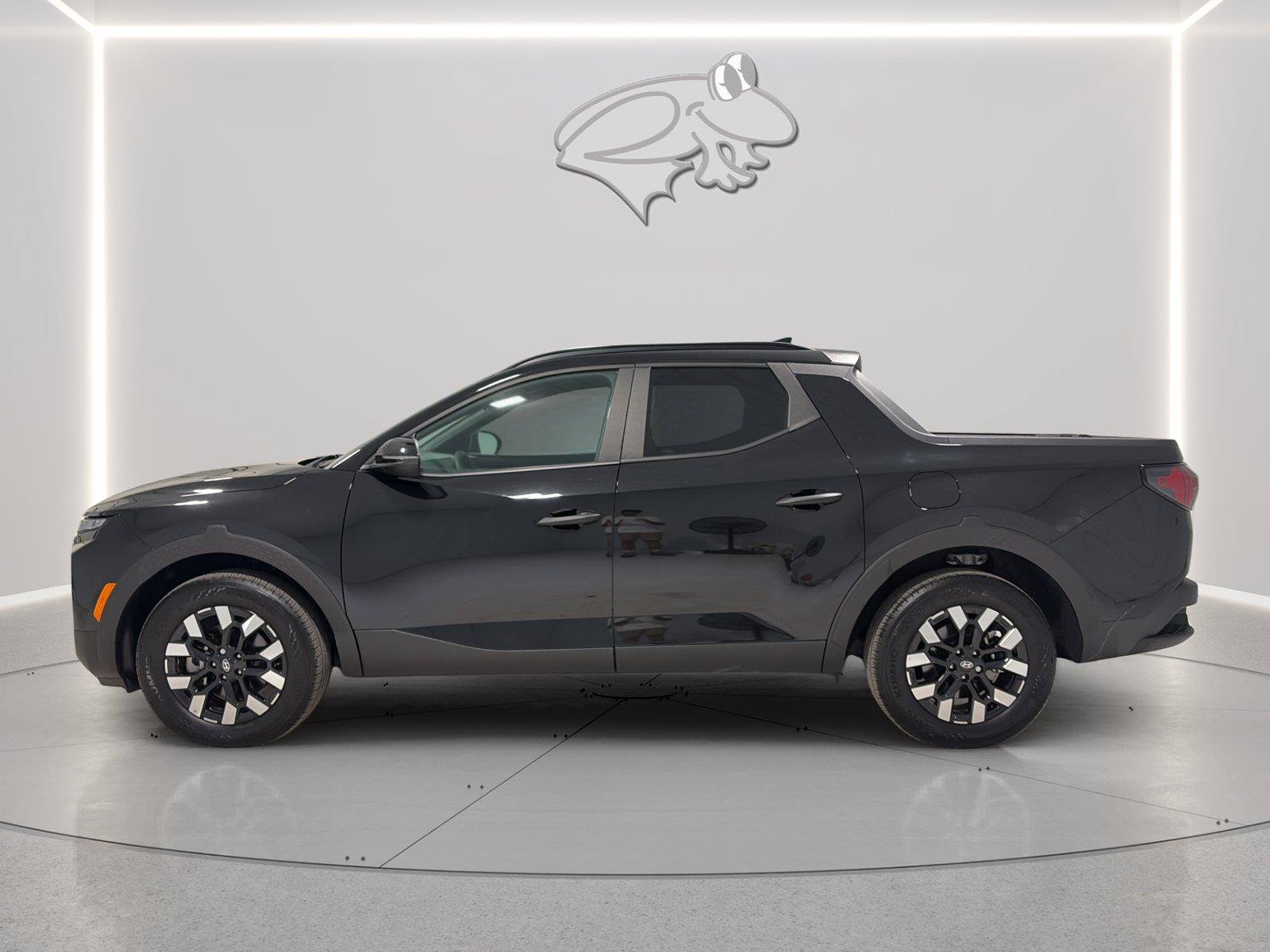 Used 2025 Hyundai Santa Cruz SEL AWD/4WD image 2