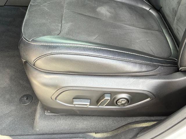 Used 2024 Jeep Grand Cherokee Altitude RWD image 15