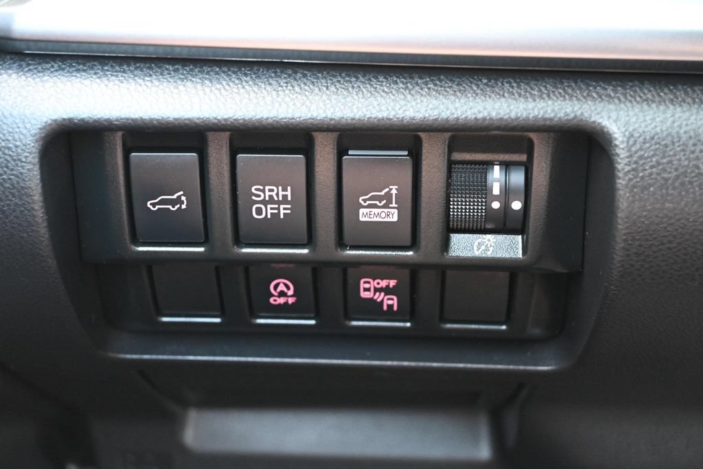 Used 2023 Subaru Forester Premium AWD/4WD image 36