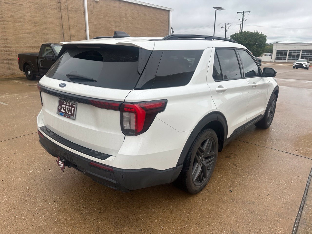 Certified 2026 Ford Explorer ST-Line w/ ST-Line Street Pack RWD image 7