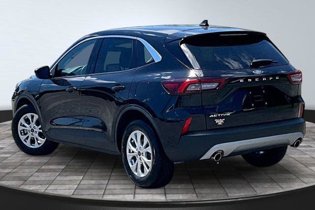 Certified 2024 Ford Escape Active FWD image 2