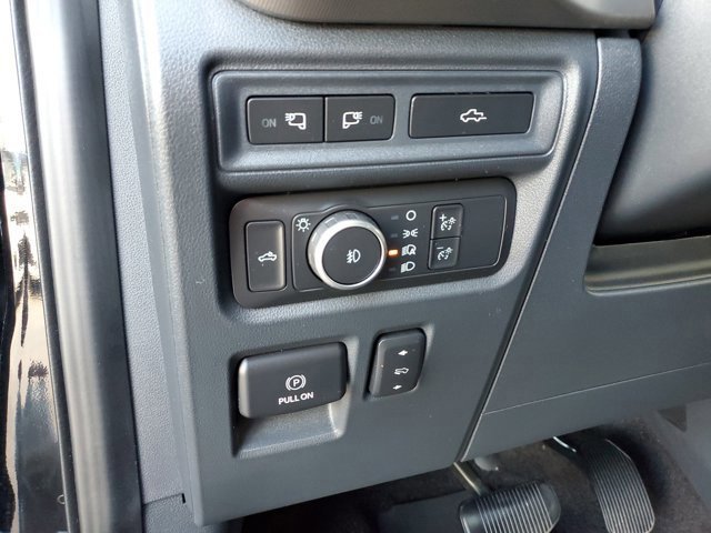 Certified 2022 Ford F150 Raptor w/ Equipment Group 801A High image 21