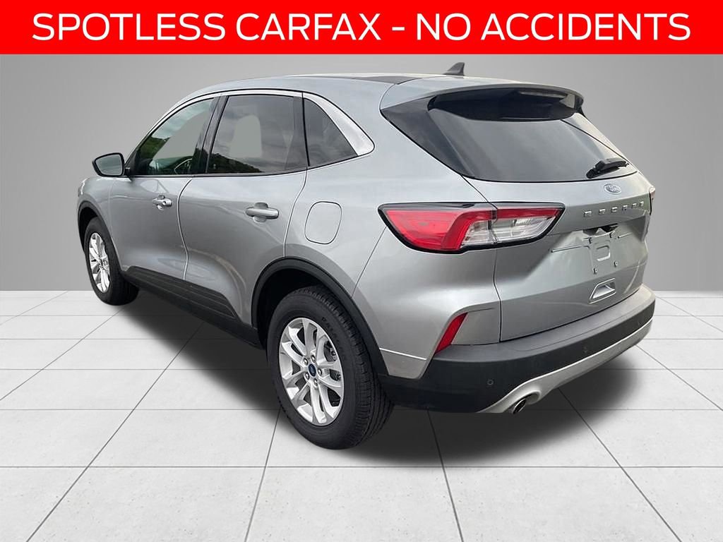 Certified 2022 Ford Escape SE w/ Cold Weather Package AWD/4WD image 6