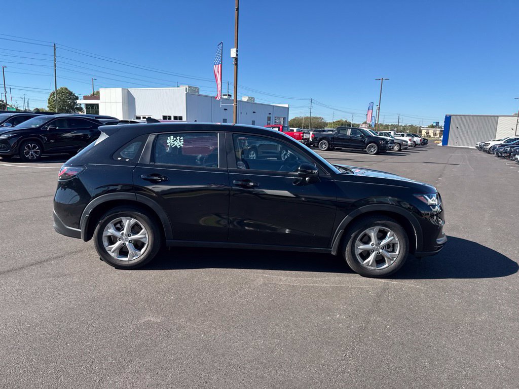 Used 2024 Honda HR-V LX image 12