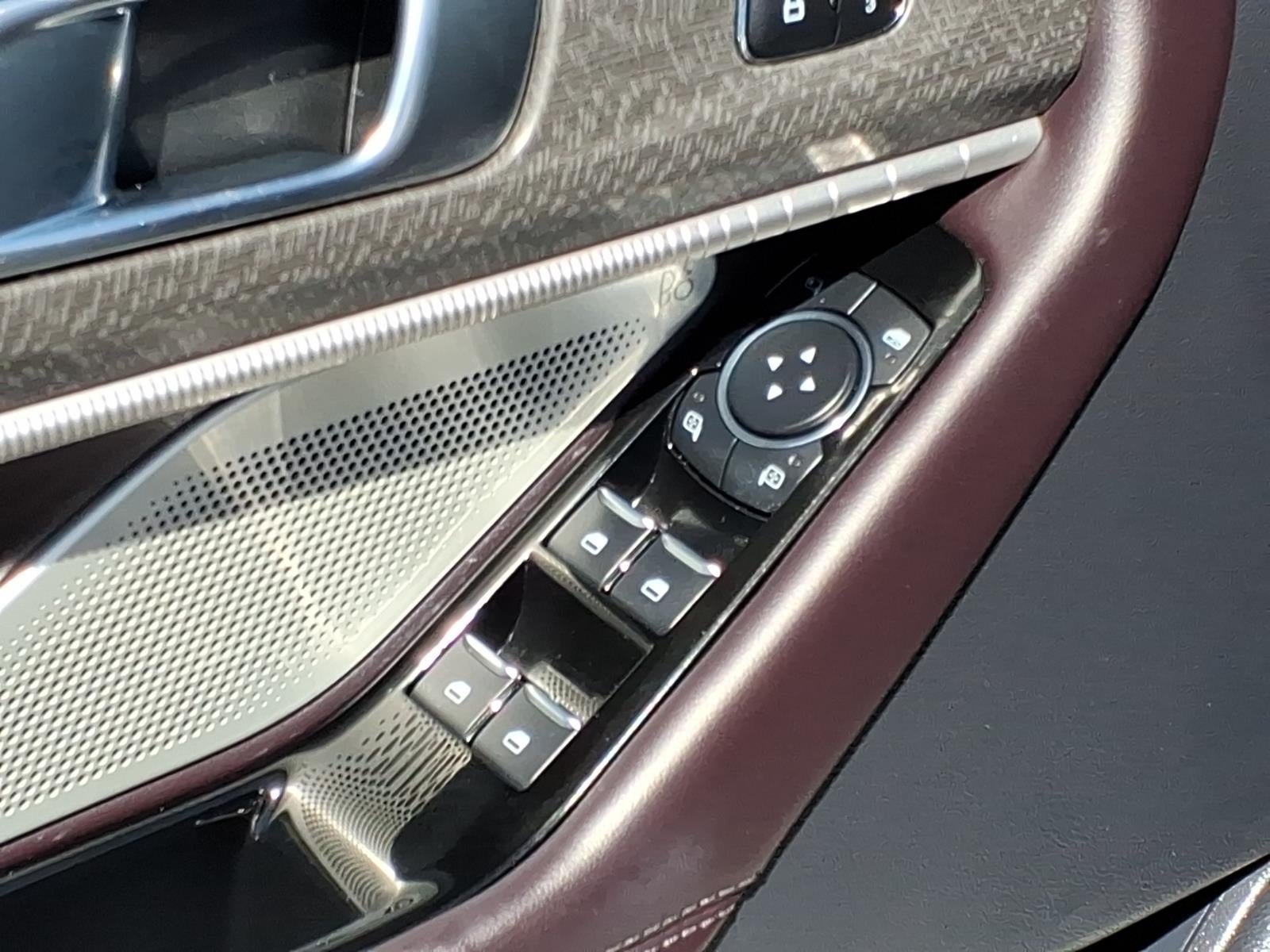 Certified 2025 Ford Explorer Platinum RWD image 23