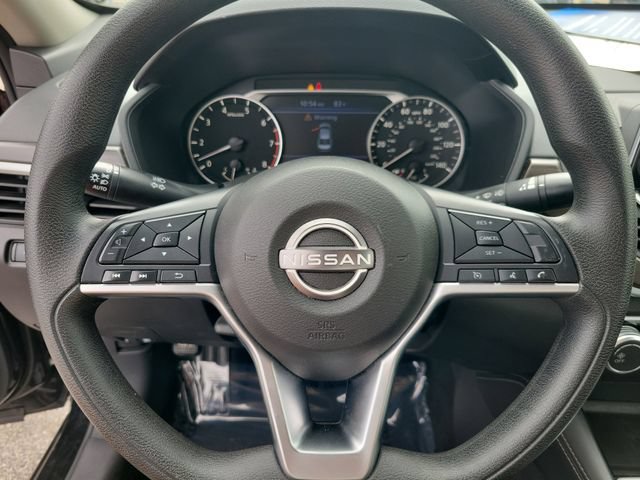 Used 2023 Nissan Altima 2.5 SV FWD image 24