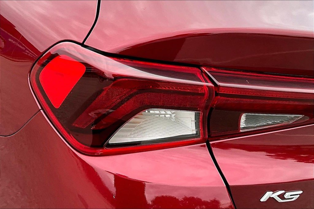 Used 2022 Kia K5 LXS FWD image 28