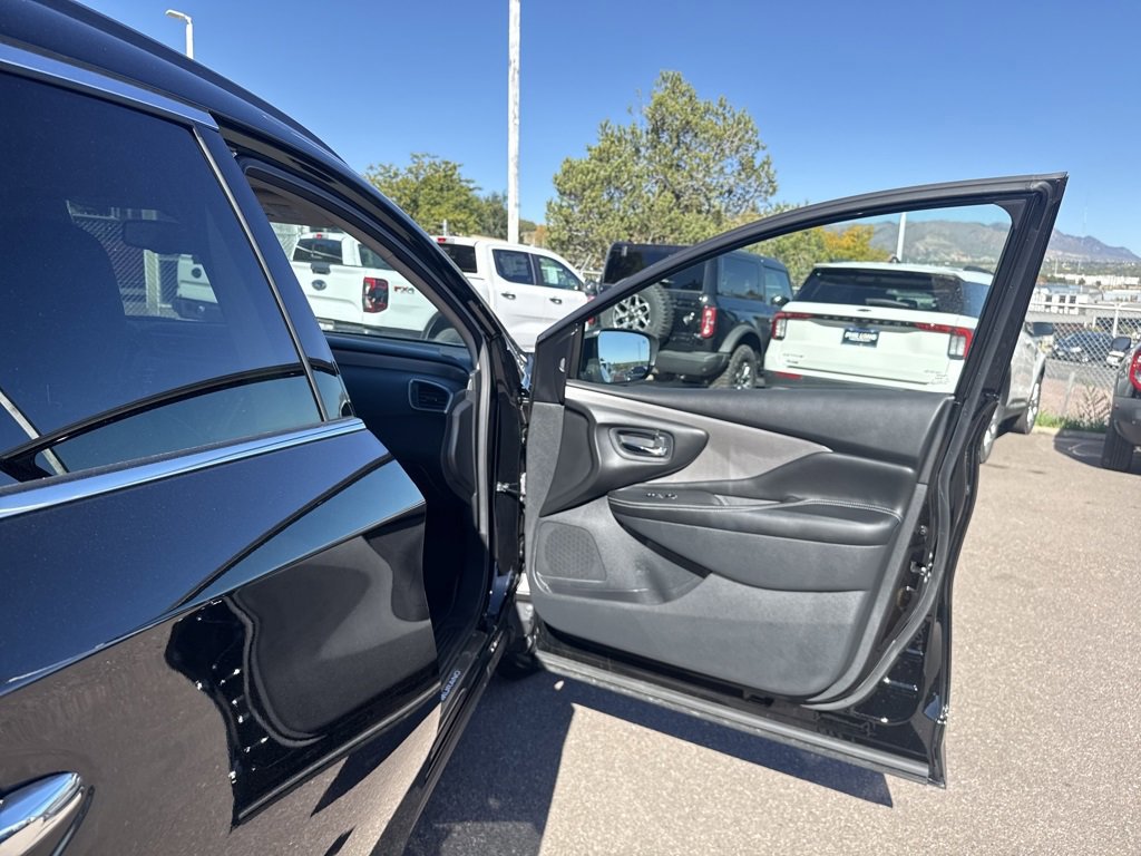 Used 2023 Nissan Murano SV w/ SV Midnight Edition Package image 26
