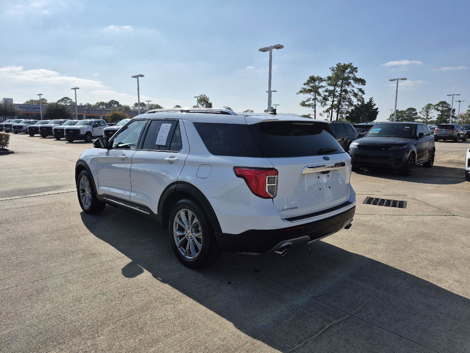 Certified 2023 Ford Explorer Limited w/ Equipment Group 301A image 5