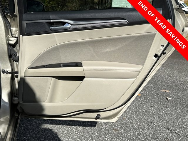 Certified 2019 Ford Fusion SE image 16