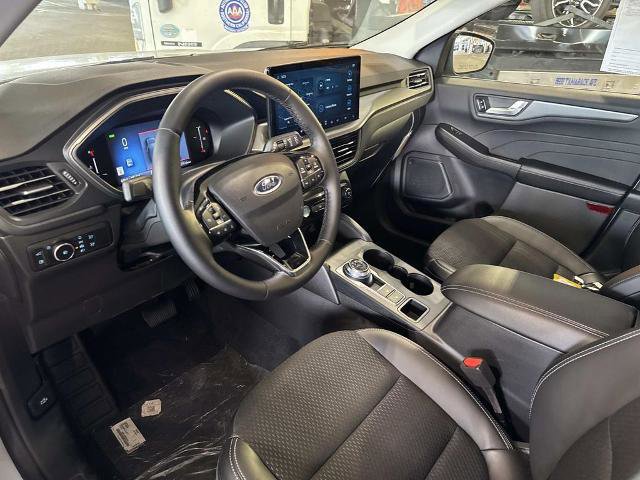 Certified 2025 Ford Escape Base image 14