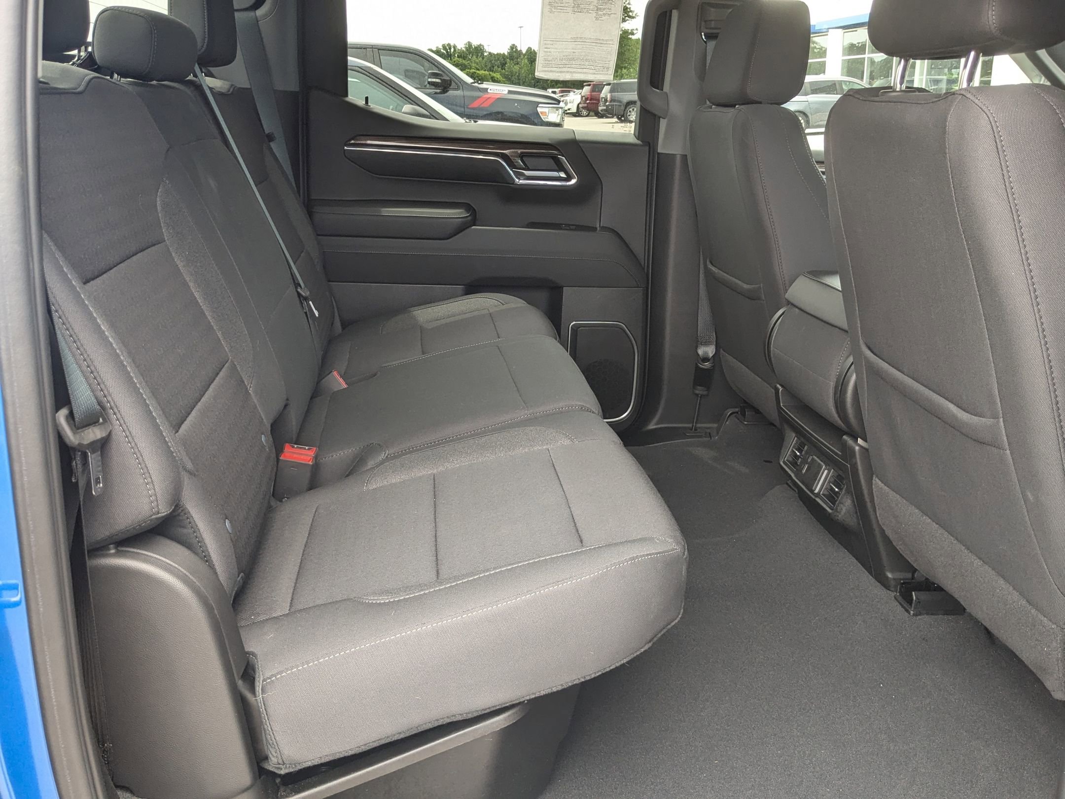 Used 2024 Chevrolet Silverado 1500 RST w/ Z71 Off-Road Package image 37