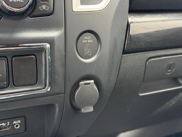 Used 2019 Nissan Titan SV w/ SV Convenience Package image 22