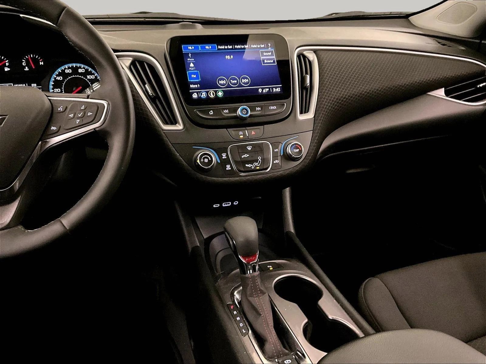 Used 2024 Chevrolet Malibu RS image 6