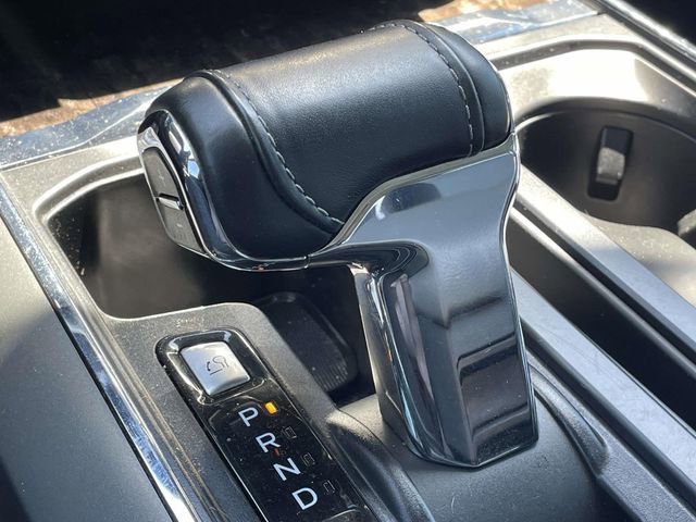 Certified 2022 Ford F150 Lariat w/ Equipment Group 502A High image 28