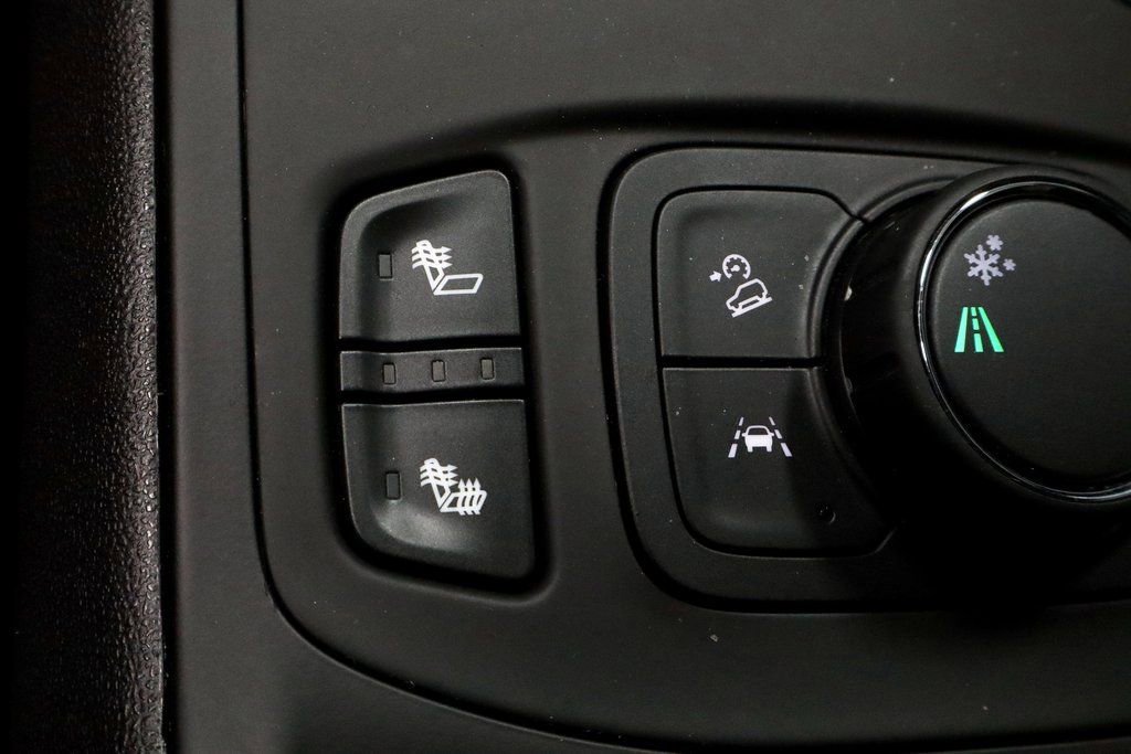 Used 2022 GMC Terrain SLE w/ Driver Convenience Package image 10