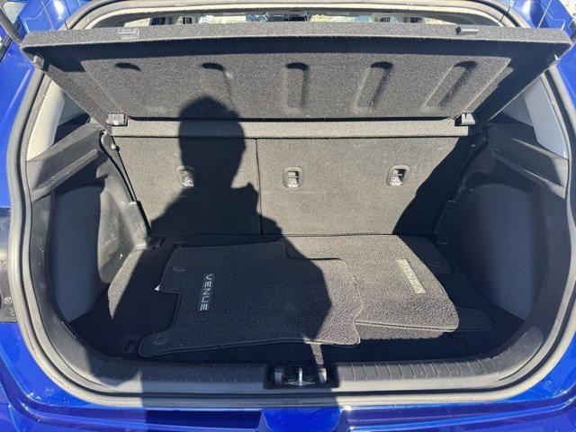 Used 2024 Hyundai Venue SEL image 28