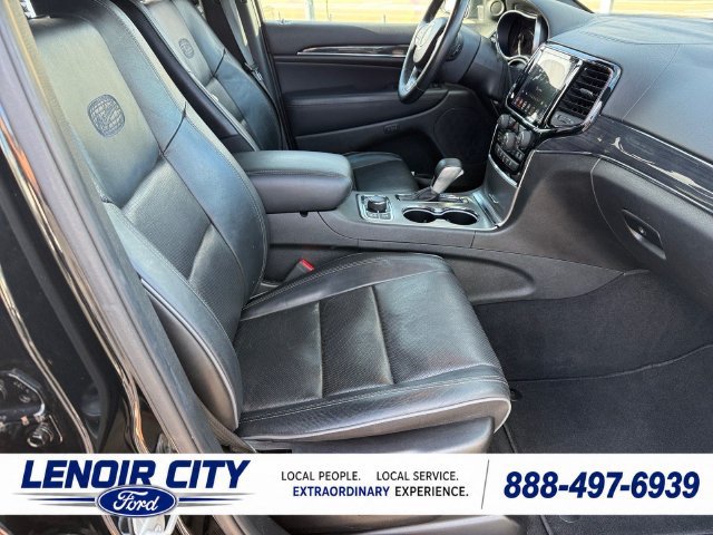 Used 2019 Jeep Grand Cherokee Overland AWD/4WD image 12