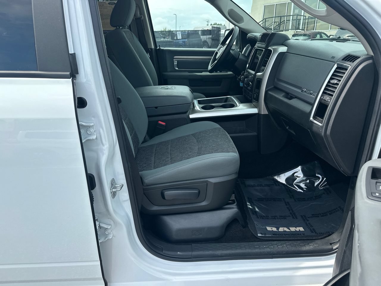 Used 2018 RAM 1500 Big Horn AWD/4WD image 15