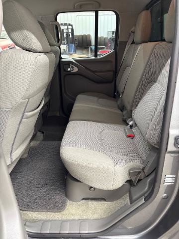 Used 2018 Nissan Frontier SV AWD/4WD image 17