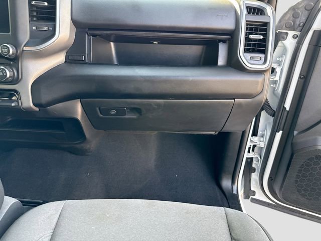 Used 2024 RAM 3500 Big Horn AWD/4WD image 19