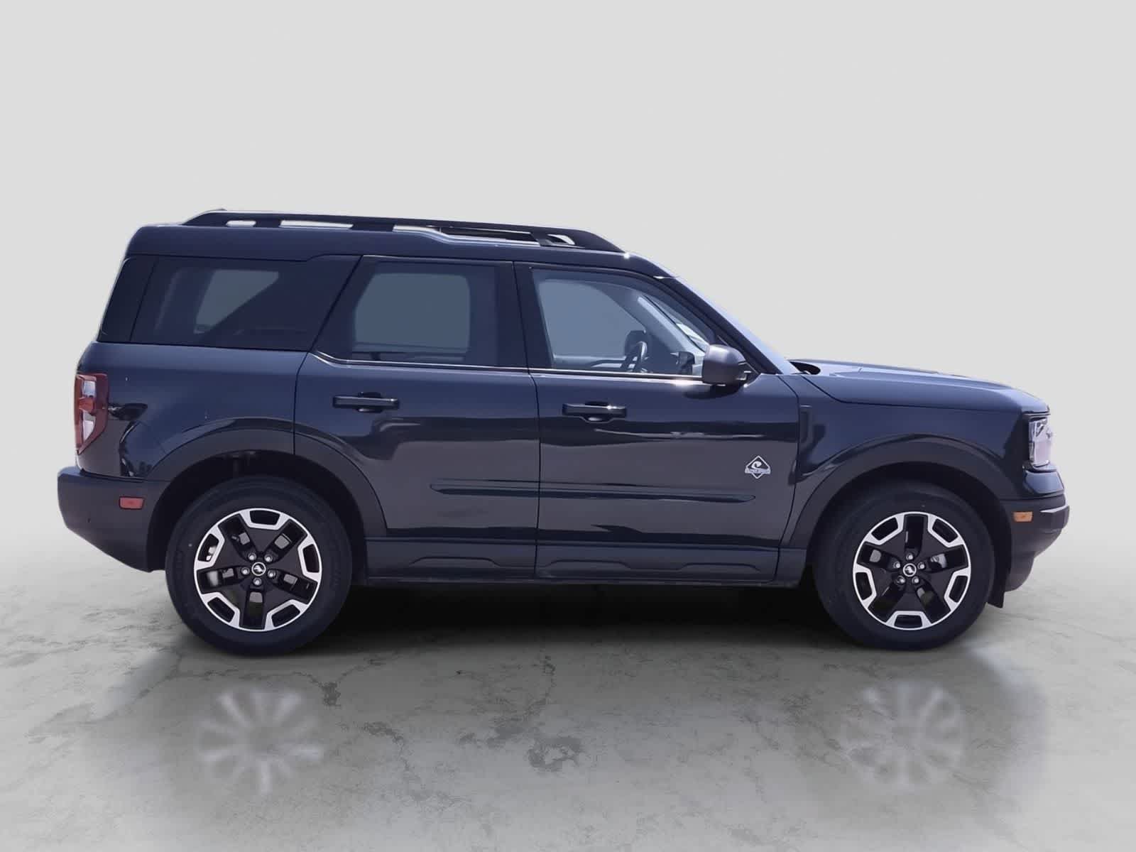 Certified 2023 Ford Bronco Sport Outer Banks AWD/4WD image 9