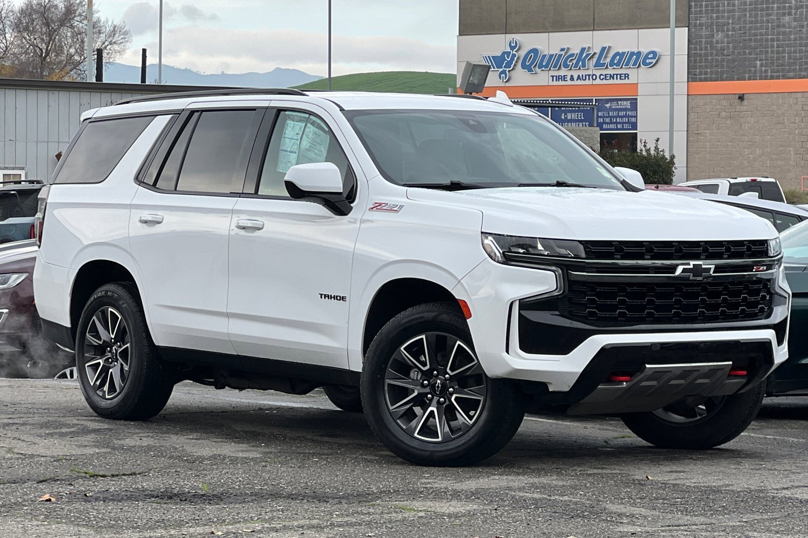 Used 2022 Chevrolet Tahoe Z71 image 2