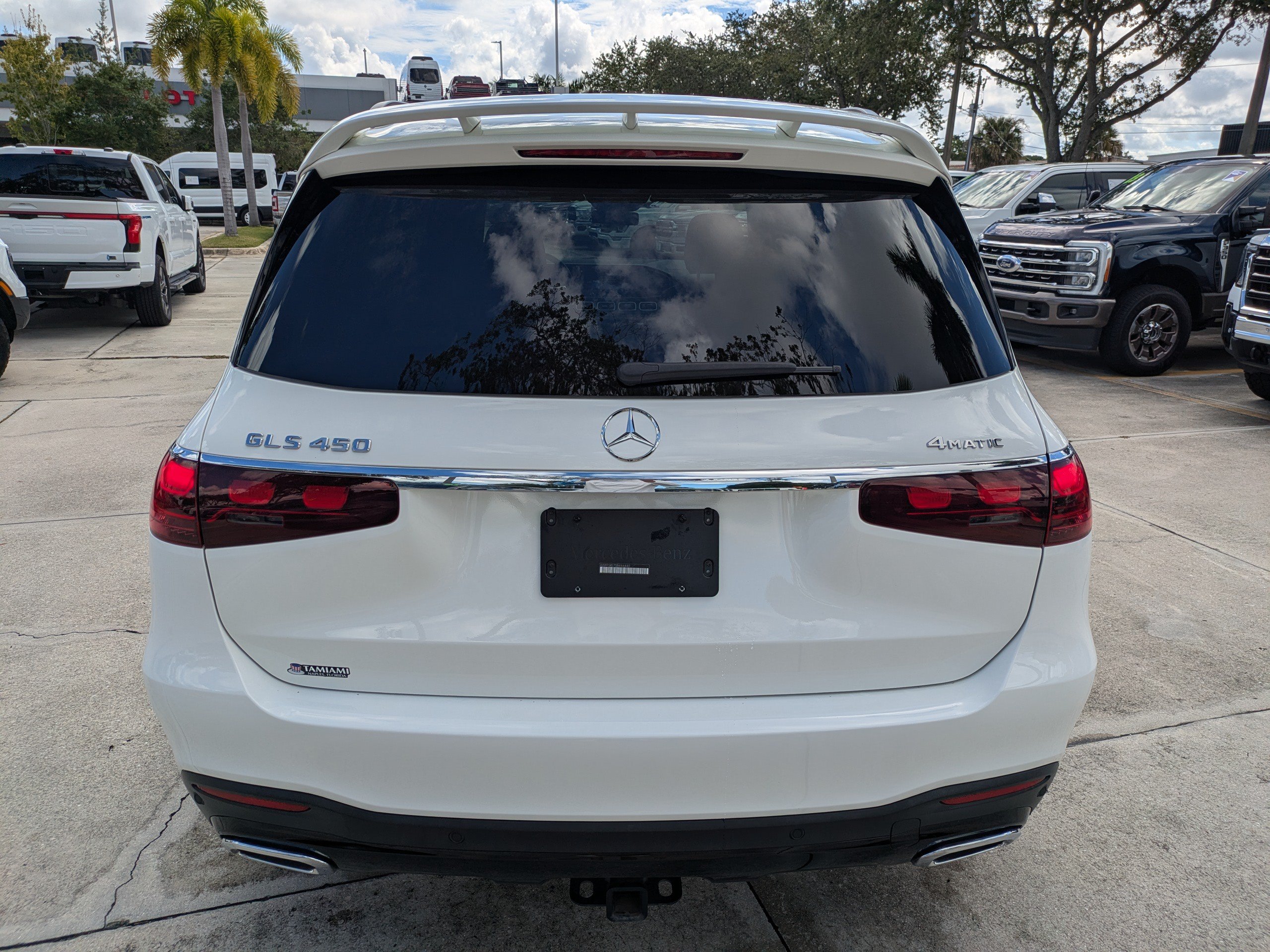 Used 2025 Mercedes-Benz GLS 450 4MATIC image 5