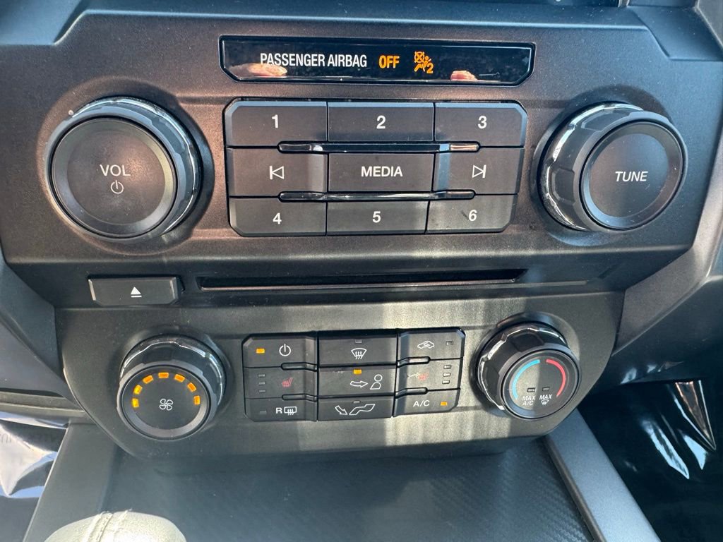 Certified 2018 Ford F150 XLT w/ Equipment Group 302A Luxury image 23