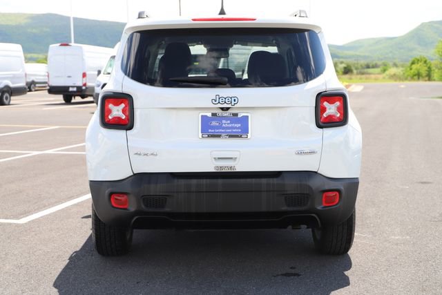Used 2022 Jeep Renegade Latitude w/ Convenience Group AWD/4WD image 5